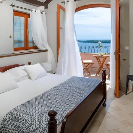 Silversea In Hvar Infinity Heated Pool فيلة هفار