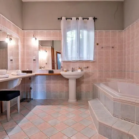 Villa Silversea In Hvar Infinity Heated Pool